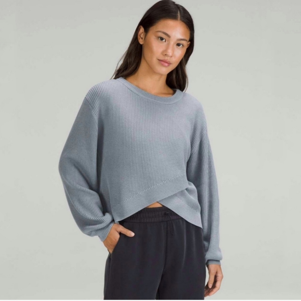 Lululemon | Reversible Crossover Sweater in Chambray Size 10